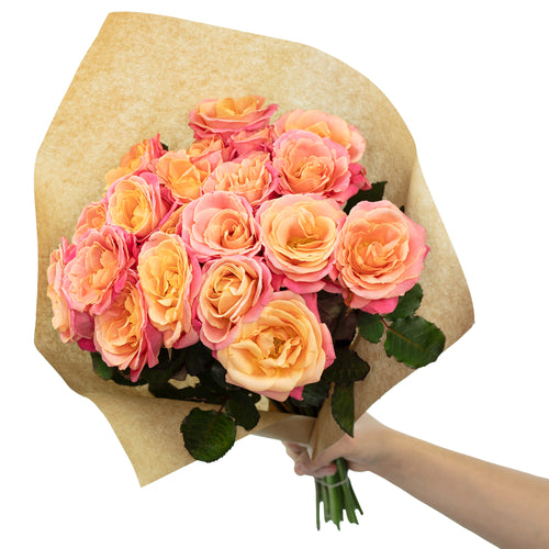 BY, 94315, Straubing - Flowerbox Blumenstrauß pfirsichrosa Rosen